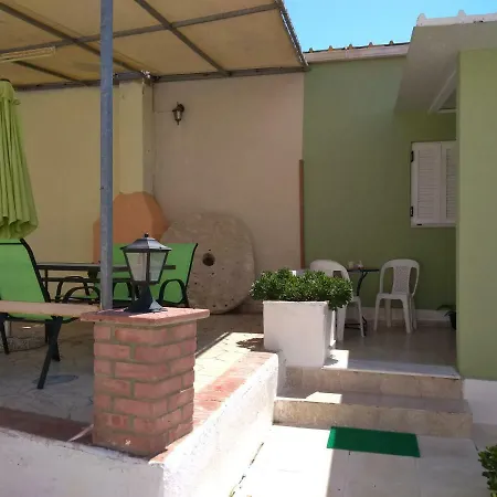 Apartment το πράσινο σπίτι
